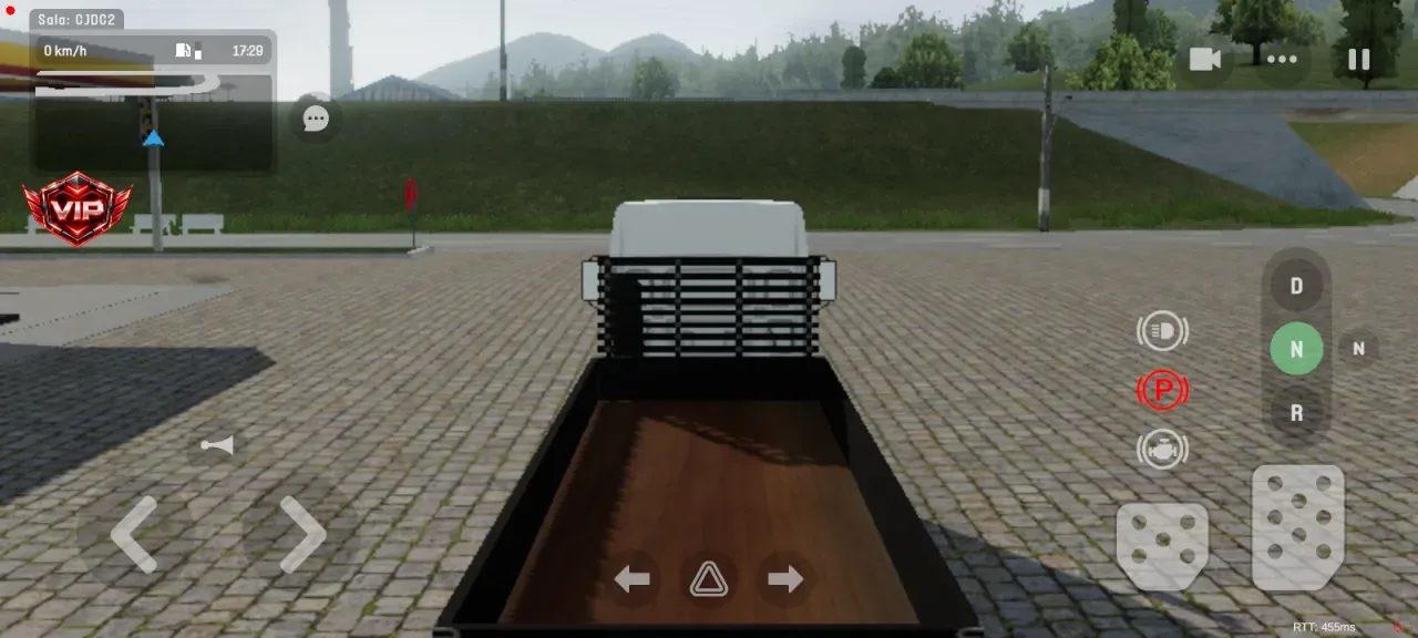 Global Truck Online — caminhao pronto para ligar o motor